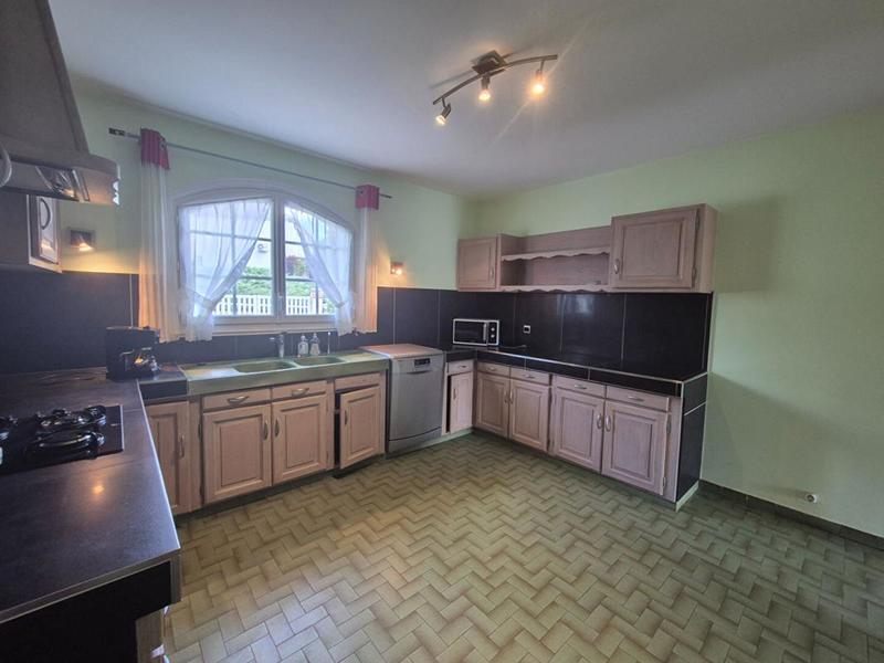 Maison - 163 m² - 6 pièces