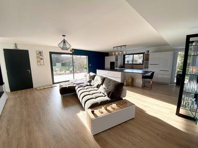 Maison - 142 m² - 4 pièces