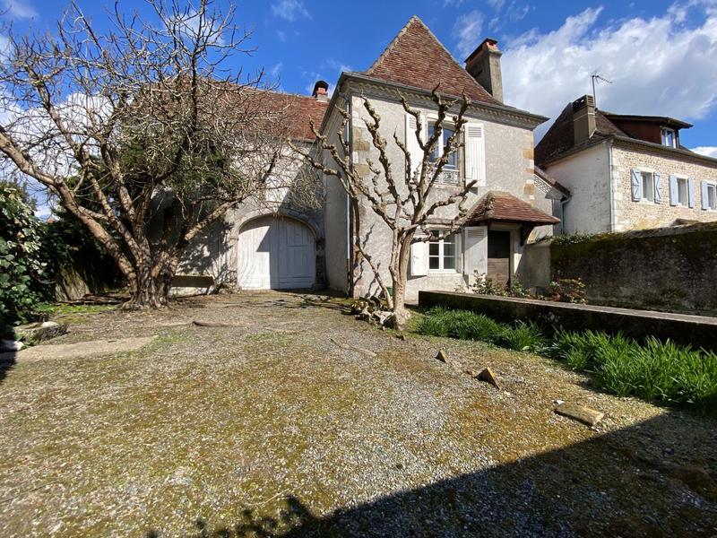 Maison - 149 m² - 7 pièces