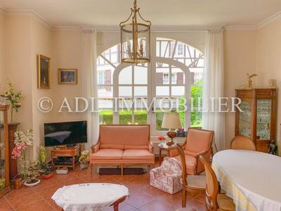 Appartement - 108 m² - 5 pièces