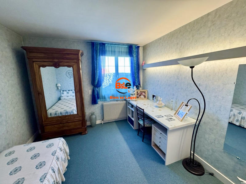 Maison - 180 m² - 7 pièces