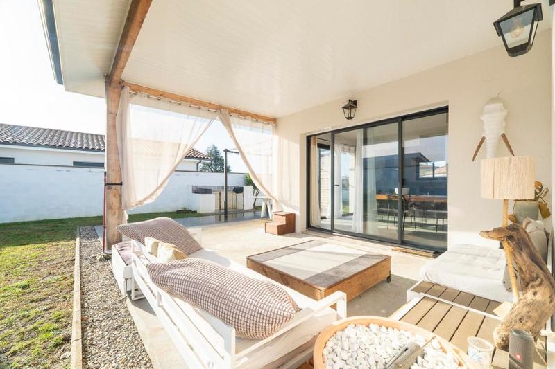 Maison - 97 m² - 4 pièces