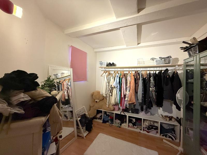 Maison - 250 m² - 11 pièces