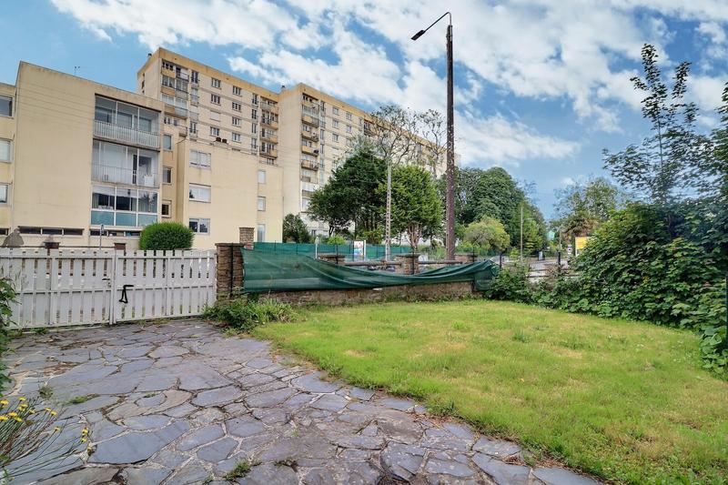 Appartement - 99 m² - 5 pièces