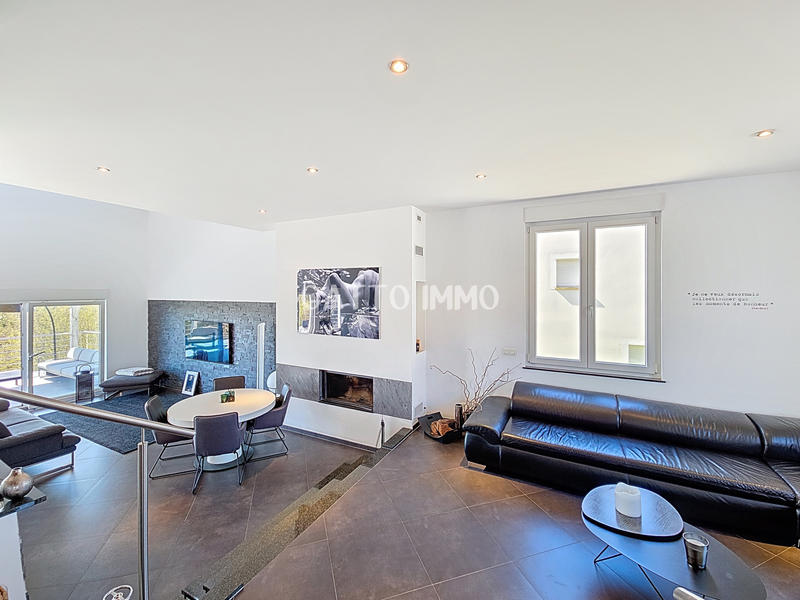 Villa - 311 m² - 7 pièces