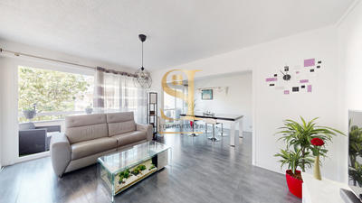 Appartement - 93 m² - 5 pièces