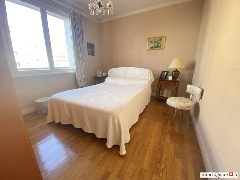 Appartement - 101 m² - 5 pièces