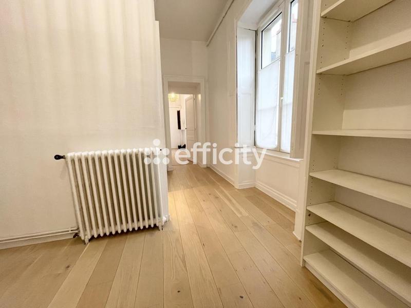 Appartement ancien - 130 m² - 5 pièces