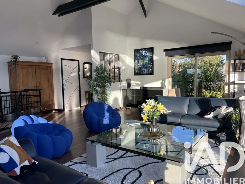 Maison de maîtres - 215 m² - 7 pièces