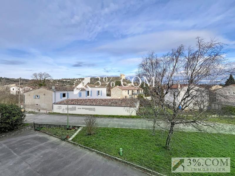 Appartement - 65 m² - 3 pièces