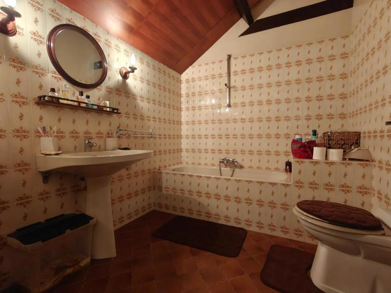 Maison - 218 m² - 6 pièces