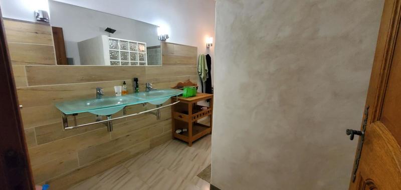 Demeure - 202 m² - 12 pièces