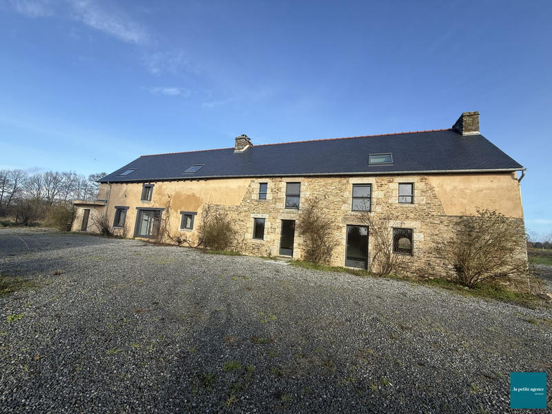 Maison - 254 m² - 6 pièces