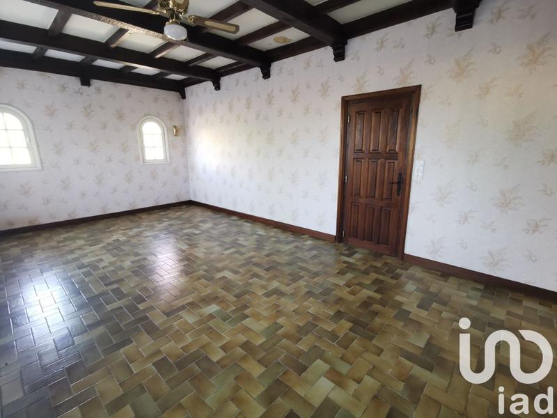 Maison - 217 m² - 8 pièces