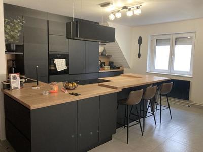 Maison - 200 m² - 5 pièces