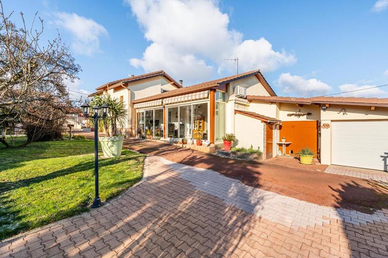 Maison - 170 m² - 5 pièces