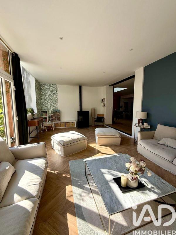 Loft - 156 m² - 5 pièces