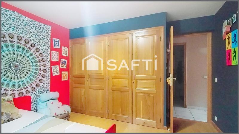 Maison - 223 m² - 11 pièces