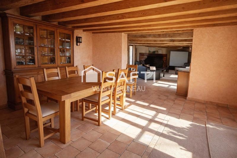 Maison - 218 m² - 6 pièces