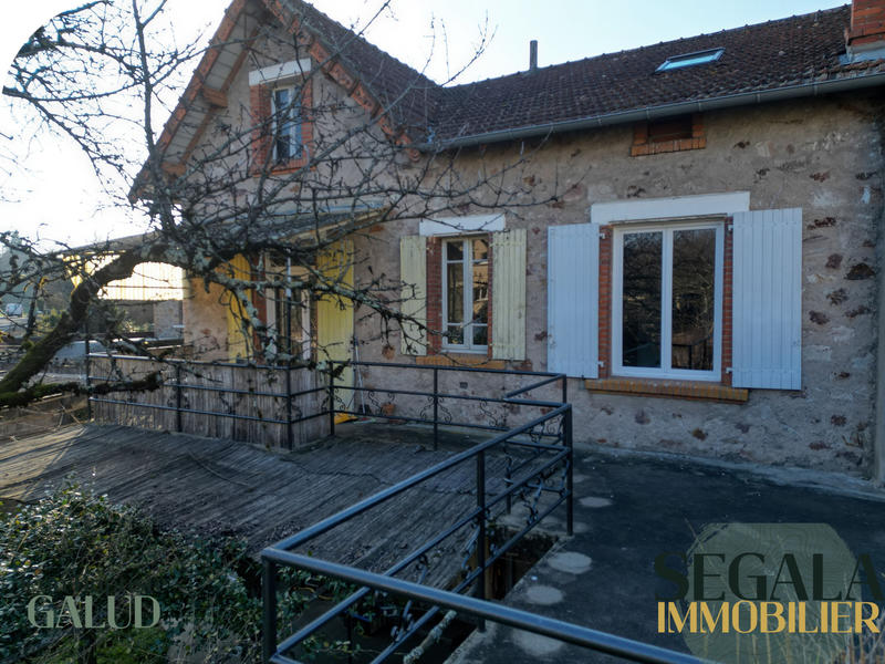 Maison - 90 m² - 4 pièces