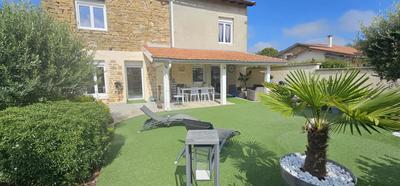 Maison en pierre - 220 m² - 5 pièces