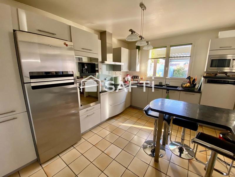 Maison - 123 m² - 7 pièces