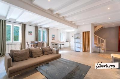 Duplex - 110 m² - 4 pièces