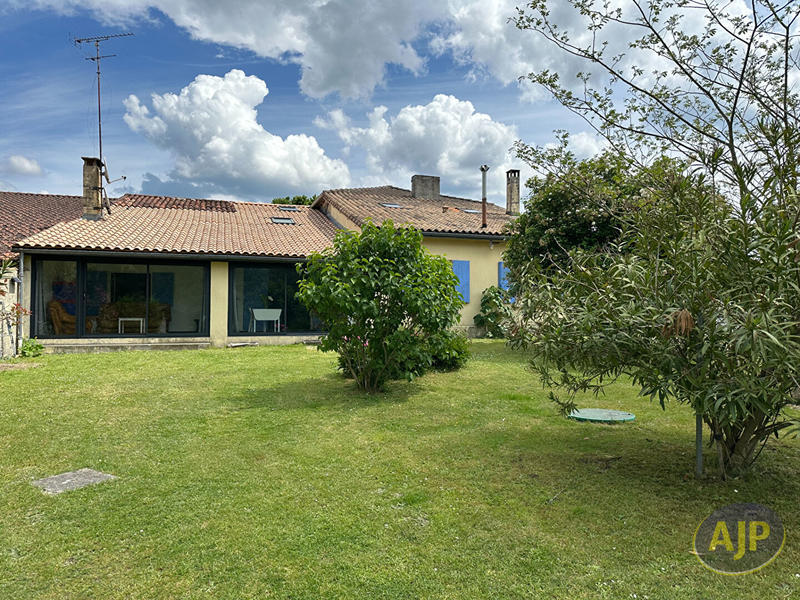 Maison - 138 m² - 6 pièces