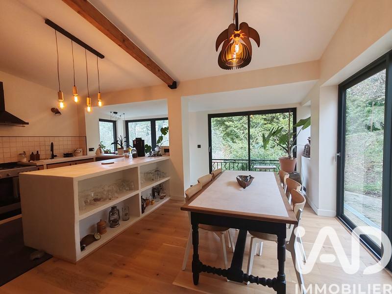 Maison - 160 m² - 5 pièces