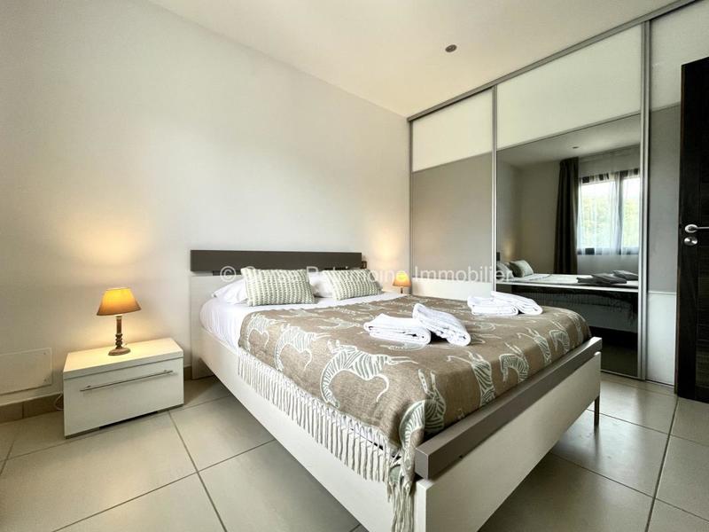 Villa - 210 m² - 6 pièces