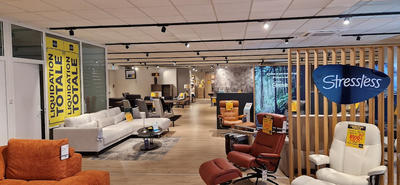 Local commercial - 1 500 m² - 2 pièces