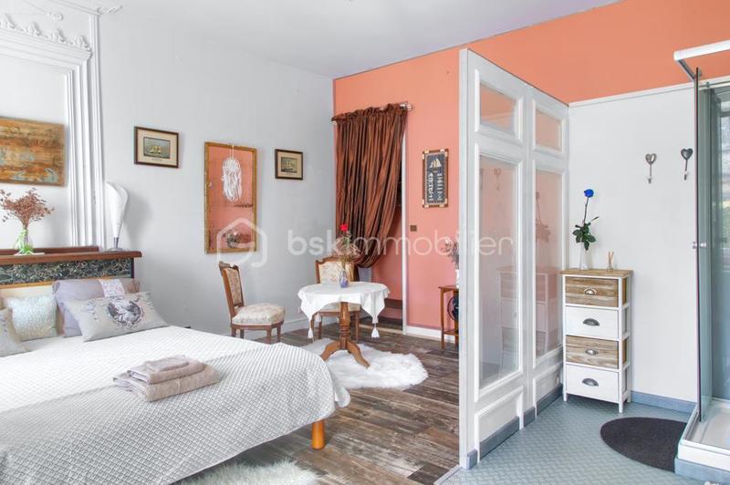 Demeure - 470 m² - 18 pièces