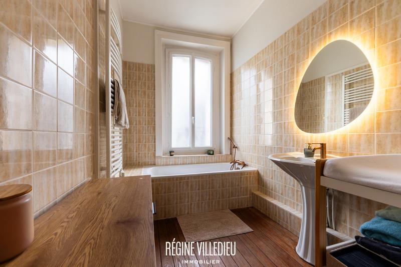 Maison - 153 m² - 7 pièces