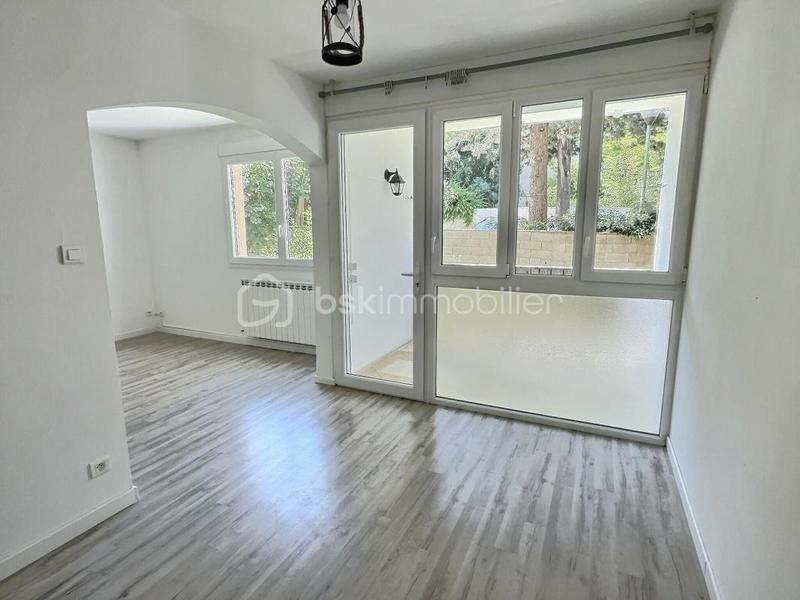 Appartement - 82 m² - 3 pièces
