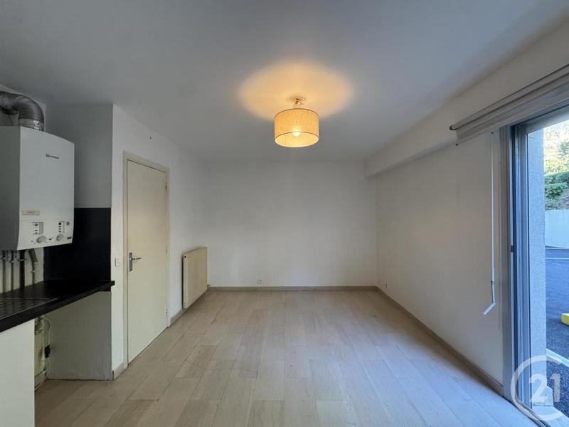 Studio - 27 m² - 1 pièce