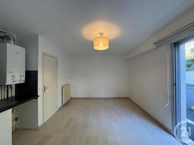 Studio - 27 m² - 1 pièce