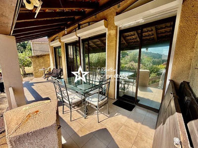 Maison - 135 m² - 7 pièces