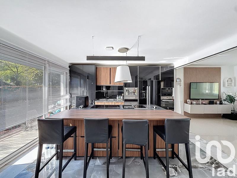 Maison - 134 m² - 6 pièces