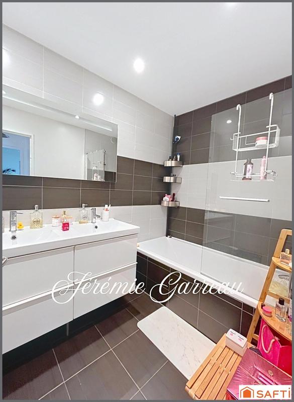 Appartement - 86 m² - 3 pièces