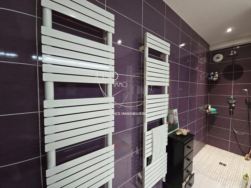 Appartement - 97 m² - 3 pièces