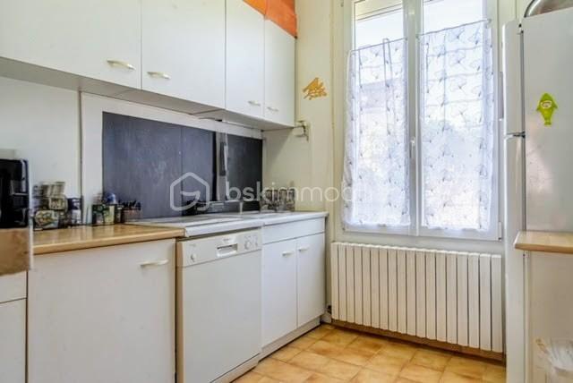 Maison traditionnelle - 73 m² - 4 pièces