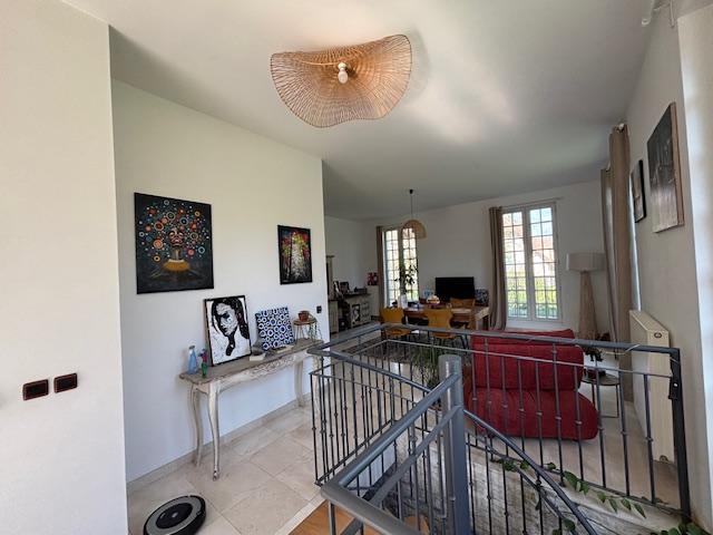 Appartement bourgeois - 102 m² - 4 pièces