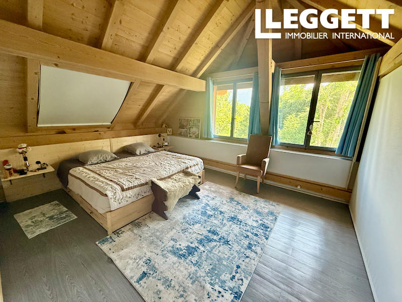 Moulin - 390 m² - 9 pièces