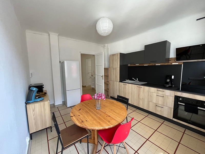 Appartement - 120 m² - 5 pièces
