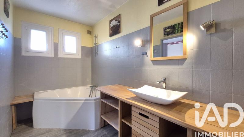 Maison - 141 m² - 5 pièces