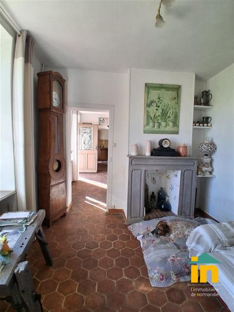 Propriété - 115 m² - 6 pièces