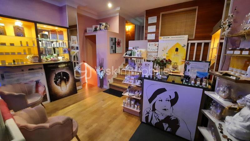 Beauté / Bien-être - 76 m²