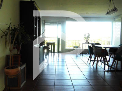 Maison - 229 m² - 10 pièces