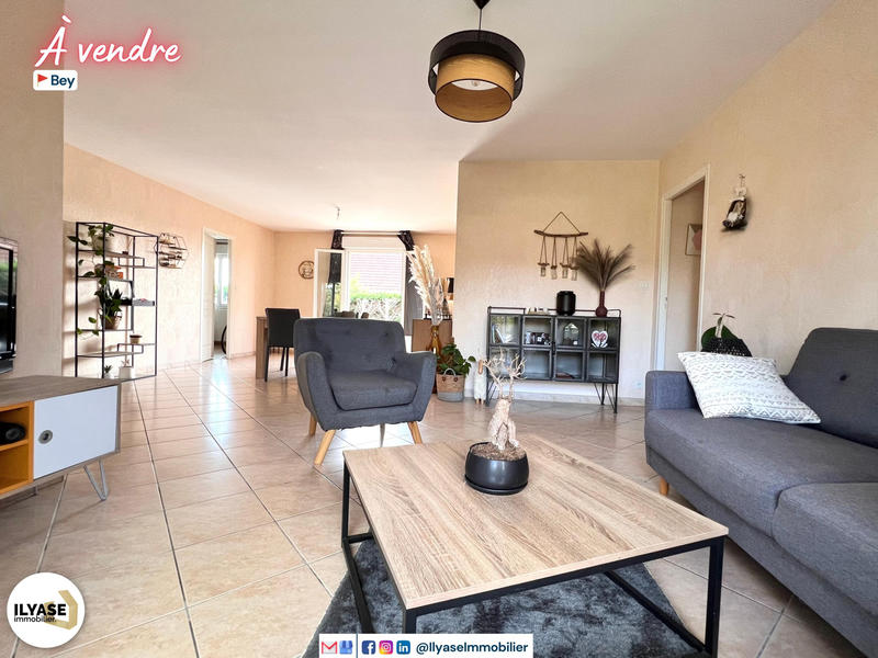 Maison - 120 m² - 5 pièces