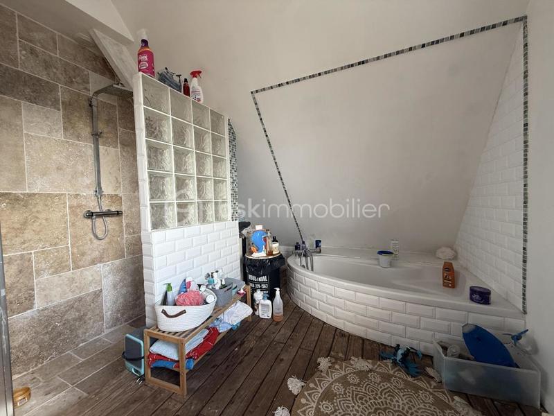 Propriété - 148 m² - 5 pièces